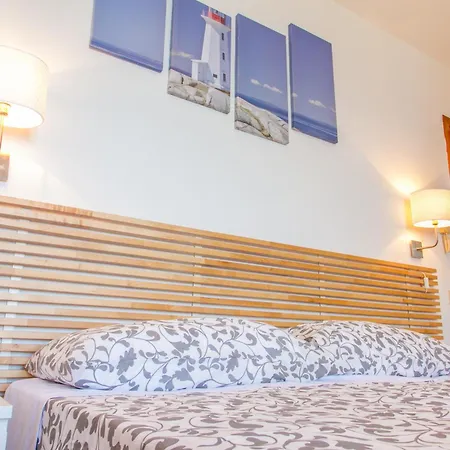 Konukevi Ai Candelori Cefalù